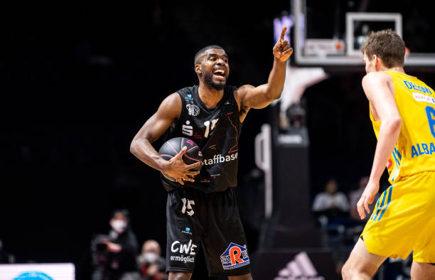 你需要我继 你需要我继