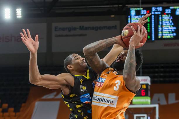 篮板数超过 篮板数超过