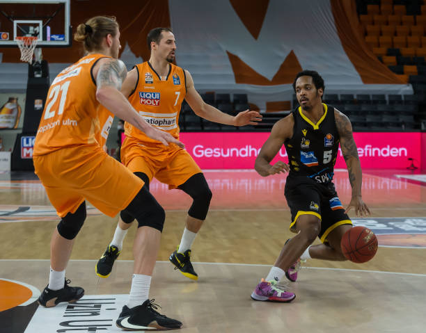 主办方在场 主办方在场